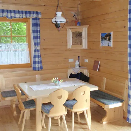 Almferienhaus Kleinhinterberger * Leiwald